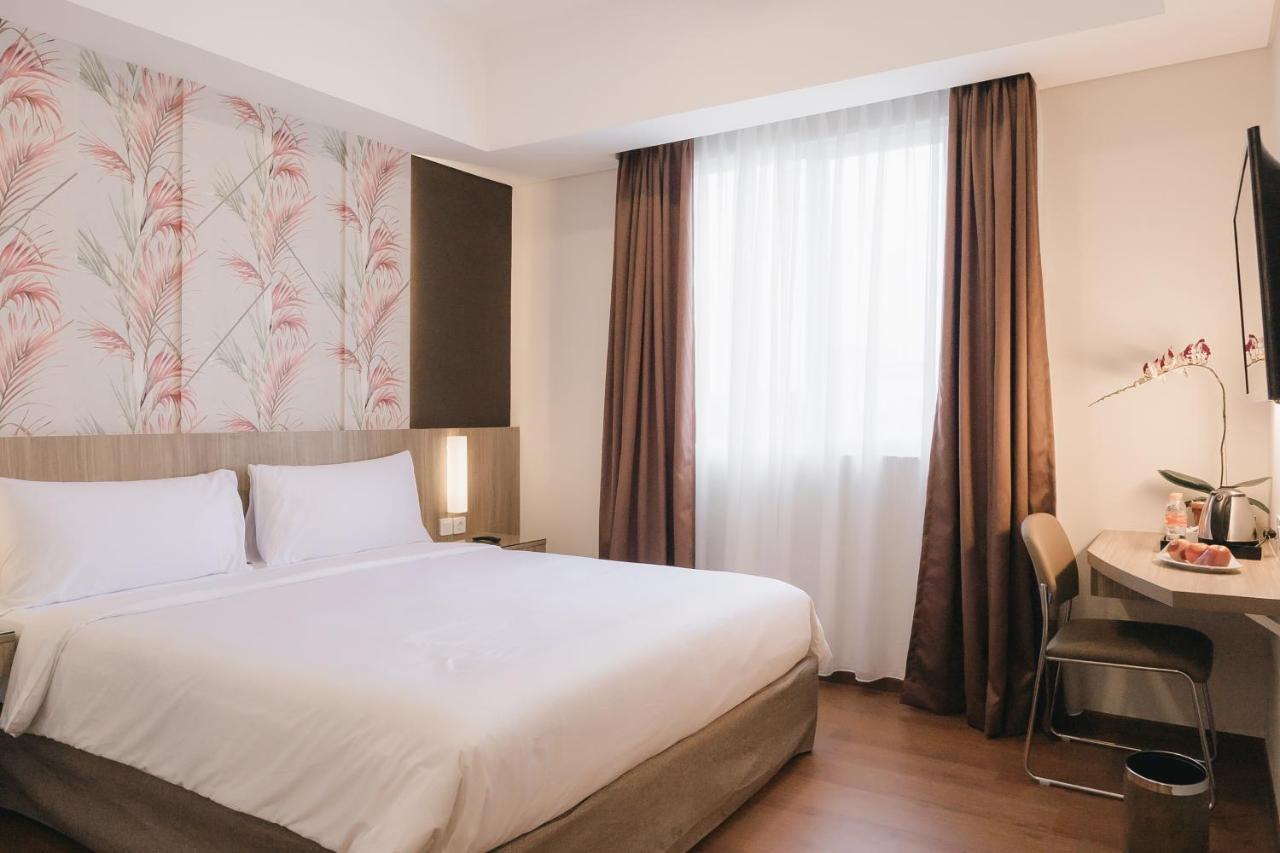 Grand G7 Hotel Pasar Baru Джакарта Екстериор снимка