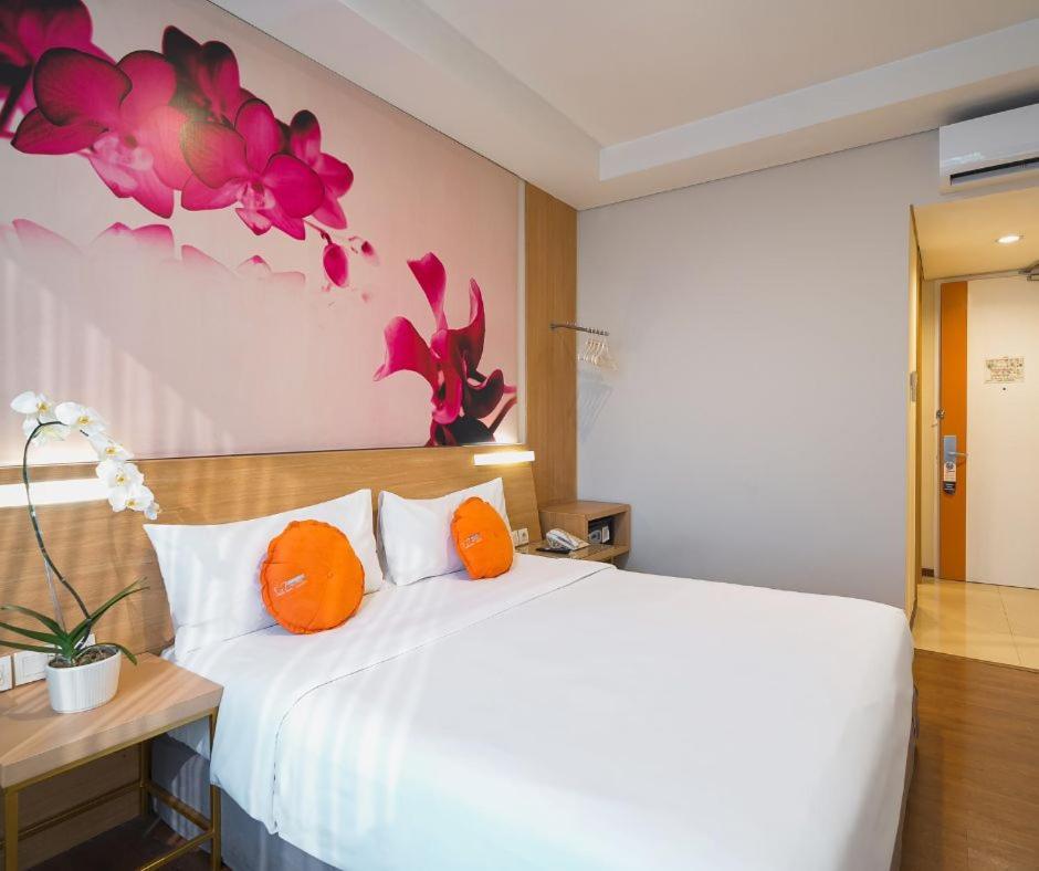 Grand G7 Hotel Pasar Baru Джакарта Екстериор снимка